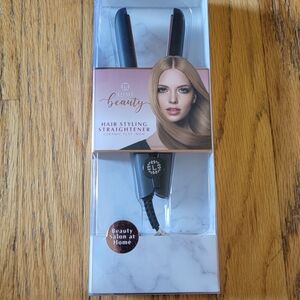 NIB Lomi Beauty Mini Hair Styling Straightener